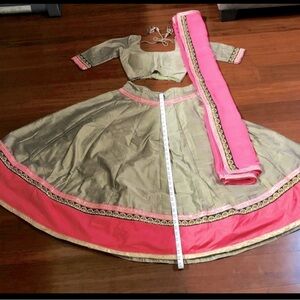 Garba outfit dandiya small chaniya Choli set 3 piece gray/pink